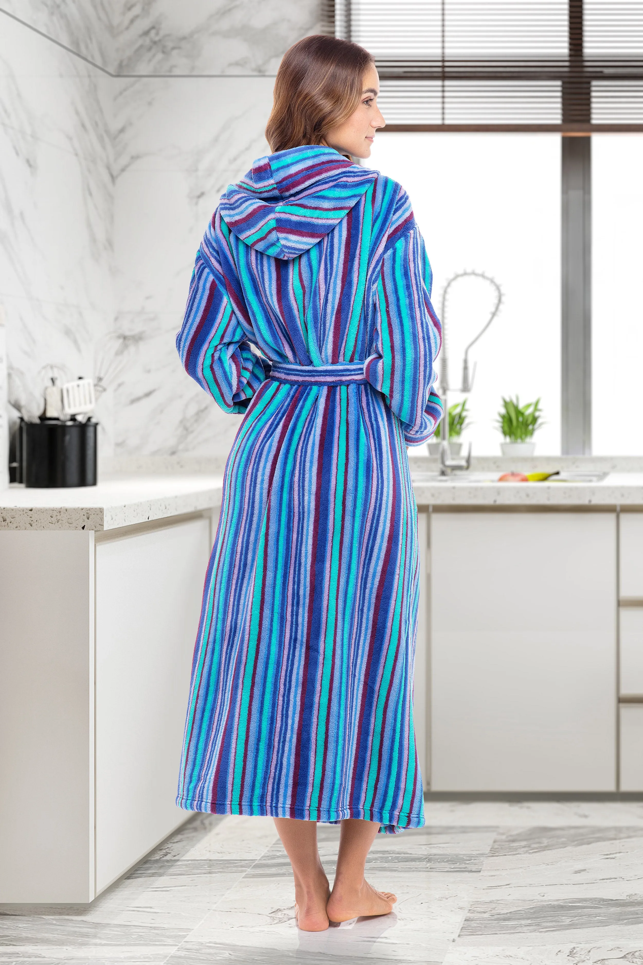 Women's Plush Fleece Hooded Bathrobe, Full Length Long Warm Lounge Robe with Hood