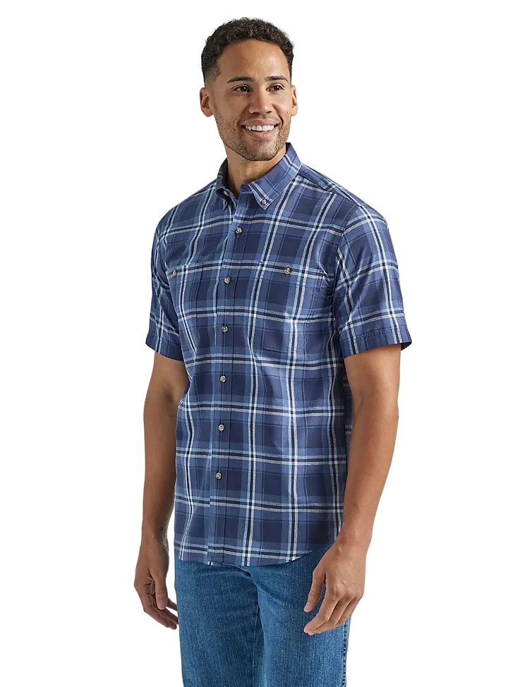 Wrangler Men's Rugged Wear Short Sleeve Deep Blue Shirt
